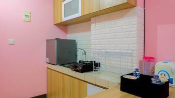 Kamar | Dapur pribadi | Lemari es, kompor, dan peralatan masak/sendok-piring
