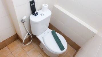 Room | Bathroom | Shower, towels