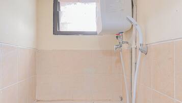 Camera | Bagno | Doccia, asciugamani