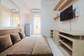 Room | Living area - City View 2BR at Springlake Summarecon Bekasi Apartment (Bekasi)