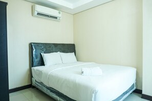Room | 2 bedrooms, free WiFi, bed sheets