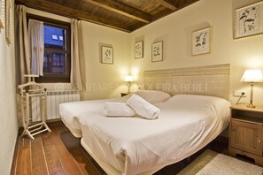 3 عدّة غرف نوم وملاءات أسرّة