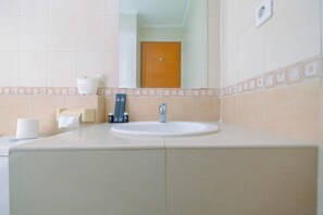 Zimmer | Badezimmer | Dusche, Handtücher