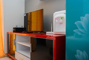 Private kitchen - Homey Studio at The Springlake Summarecon Bekasi (Bekasi)