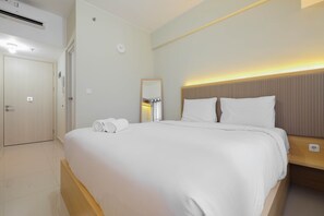 Room - Modern Studio @ Springlake Summarecon Apartment (Bekasi)