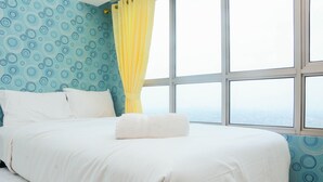 Room - Cozy with City View @ Studio Springlake Bekasi Apartment By Travelio (Bekasi)