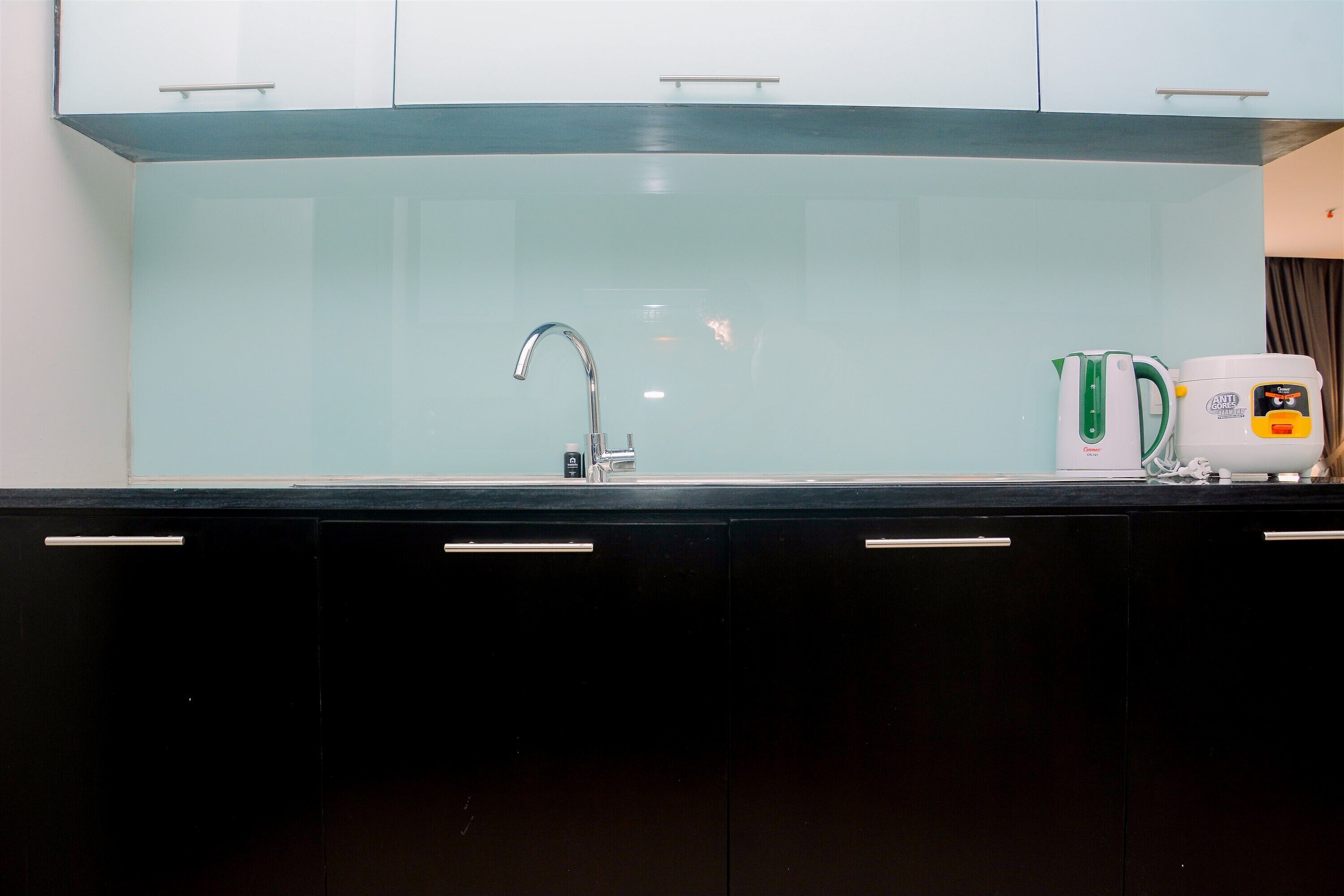 Rom | Eget tekjøkken | Kjøleskap, kokeplater og kjøkkenutstyr