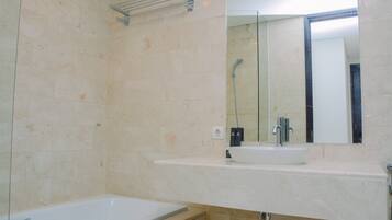 Quarto | Pia do banheiro