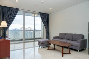 Interior - Comfortable Deluxe 2BR at The Empyreal Condominium Epicentrum Apartment By Travelio (Jakarta)