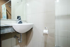 Zimmer | Badezimmer | Dusche, Handtücher