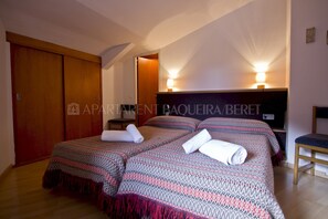 2 bedrooms, desk, free WiFi, bed sheets - Esquiros - Edificio Mauberme (Baqueira)