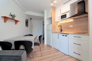 Fridge, microwave, coffee/tea maker, toaster