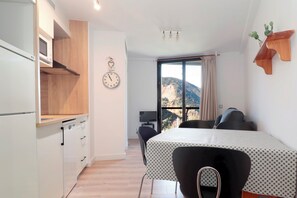 Dining - Sanglier - Edificio Aneto (Baqueira)