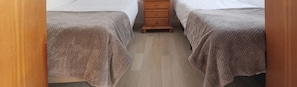 2 chambres, Wi-Fi gratuit, draps fournis