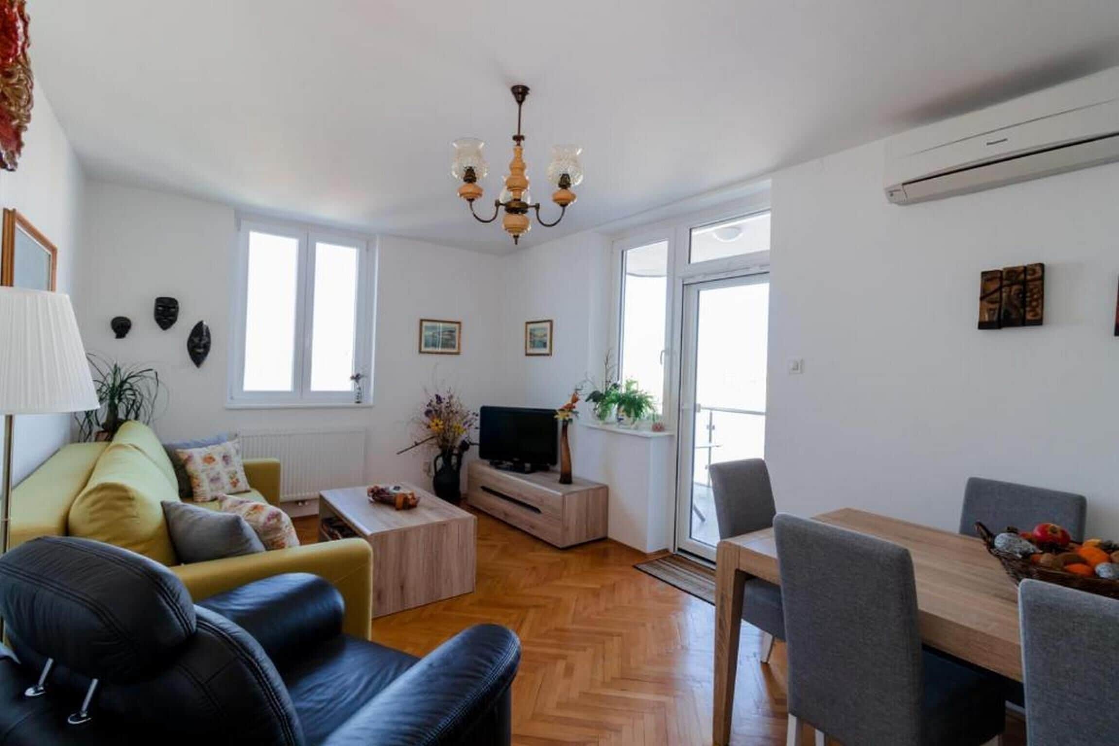 Apartment (Two bedroom apartment) | Living room | TV, stereo