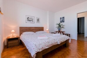 2 bedrooms, soundproofing, free WiFi, bed sheets - Apartment Fredi (Piran)