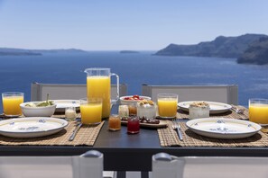 Villa – deluxe, sjøutsikt | Terrasse/patio