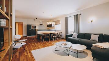 1 habitación, sistema de insonorización, wifi gratis y ropa de cama