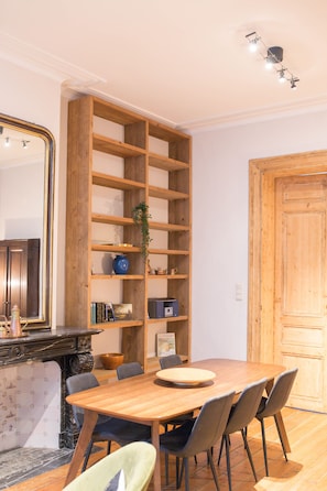 City Apartment (R18 - GF) | In-room dining - Ridderspoor Holiday Apartments Bruges (Bruges)