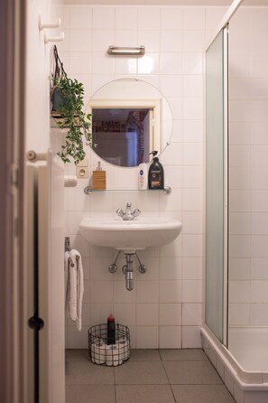 Bathroom - Ridderspoor Holiday Apartments Bruges (Bruges)