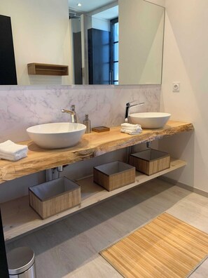 Haartrockner, Handtücher