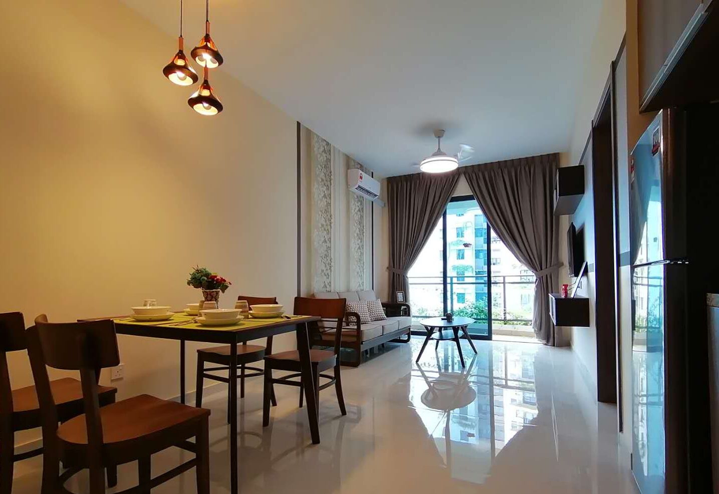 Televisión de pantalla plana