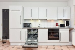 Fridge, microwave, oven, dishwasher