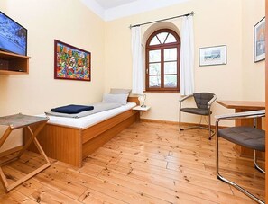 1 chambre, coffres-forts dans les chambres, Wi-Fi, draps fournis