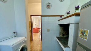 Interior - Apt. 900 meters from the sea with large garden, renovated kitchen and bathroom (Lido delle Nazioni)