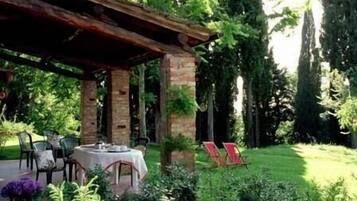 Ristorazione all'aperto