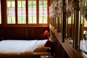 Family Room | 3 bedrooms, minibar, soundproofing, cribs/infant beds