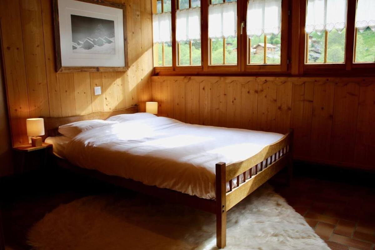 3 habitaciones, minibar, insonorización y cunas