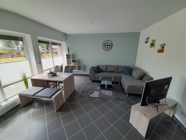 TV, books - Vacation apartment Endries<br>Piesport / Mosel (Piesport)