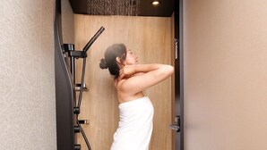 Japanese Style Twin Room, Non Smoking, Newly Renovated Room | Bathroom
