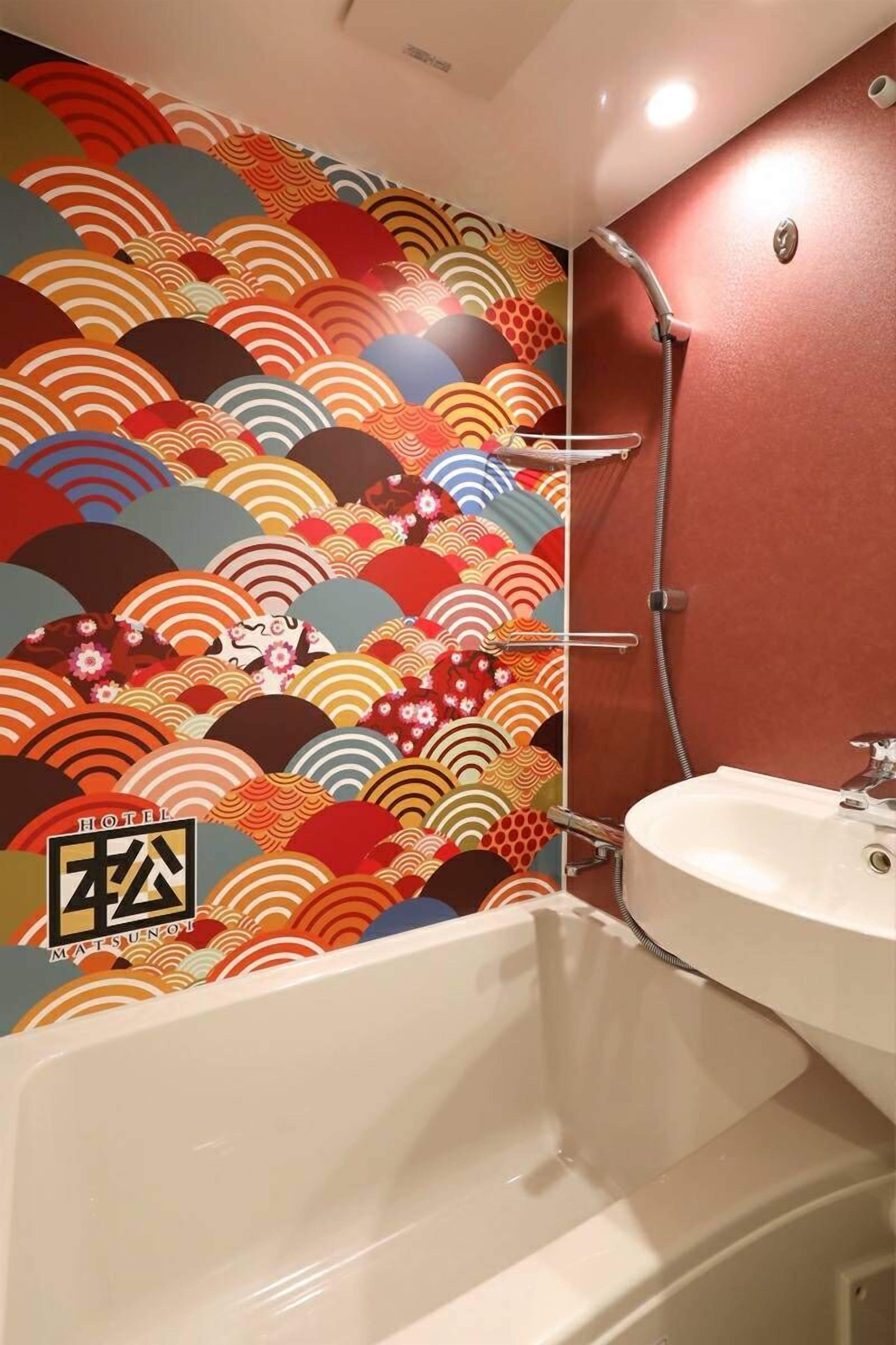 double room | bathroom | free toiletries, hair dryer, slippers, towels