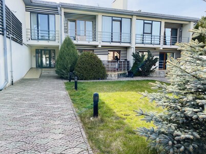 Melluzi Apartment 15 min from beach
