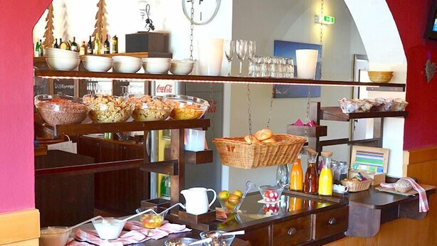 Breakfast buffet - Dahoam by Sarina - Hotel & Suites (Zell am See)