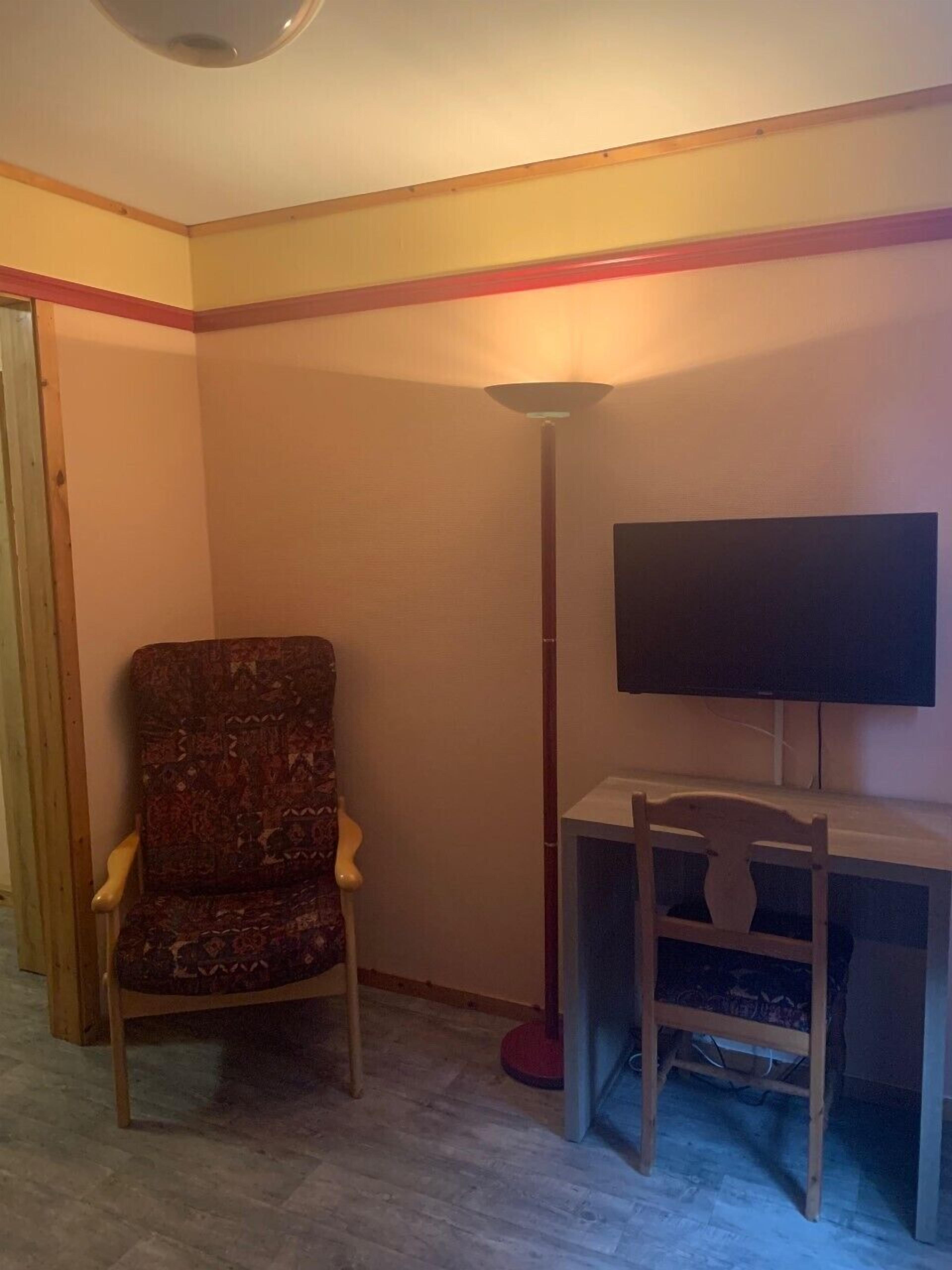 basic single room | 1 bedroom, free wifi, bed sheets