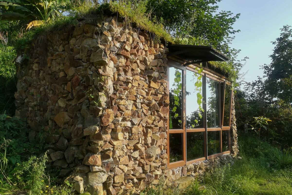 Panoramic House, Sea View, Mountainside | 2 bedrooms, iron/ironing board