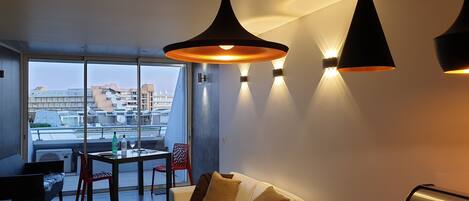 Télévision, chaîne hi-fi