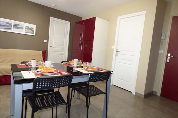 Coin repas - Salon / Appart 1