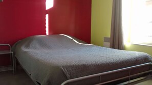 1 bedroom, WiFi - Apartment n°2 (2/4 P.) on 1st floor without elevator (Berck-Plage)
