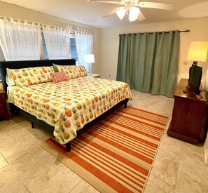 3 bedrooms, travel cot, free WiFi, bed sheets