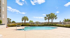 Pool - Kingston Resort: Ground floor, 7 min walk to beach, two decks (Myrtle Beach)