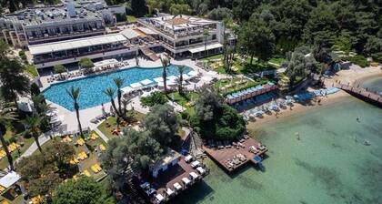 DoubleTree by Hilton Bodrum Işıl Club Ultra All Inclusive Resort