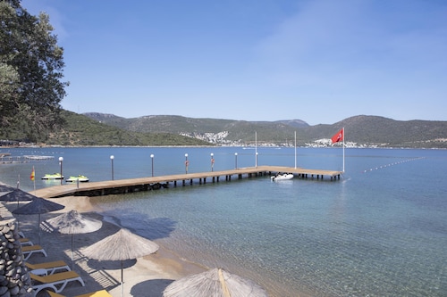 DoubleTree by Hilton Bodrum Işıl Club Ultra All Inclusive Resort