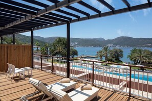 Family Room, 1 King Bed, Terrace | View from room
