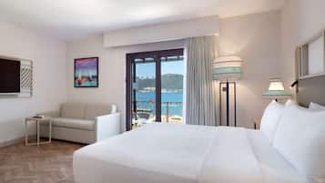 Chambre Familiale, 1 trĂšs grand lit, terrasse | Minibar, coffres-forts dans les chambres, bureau