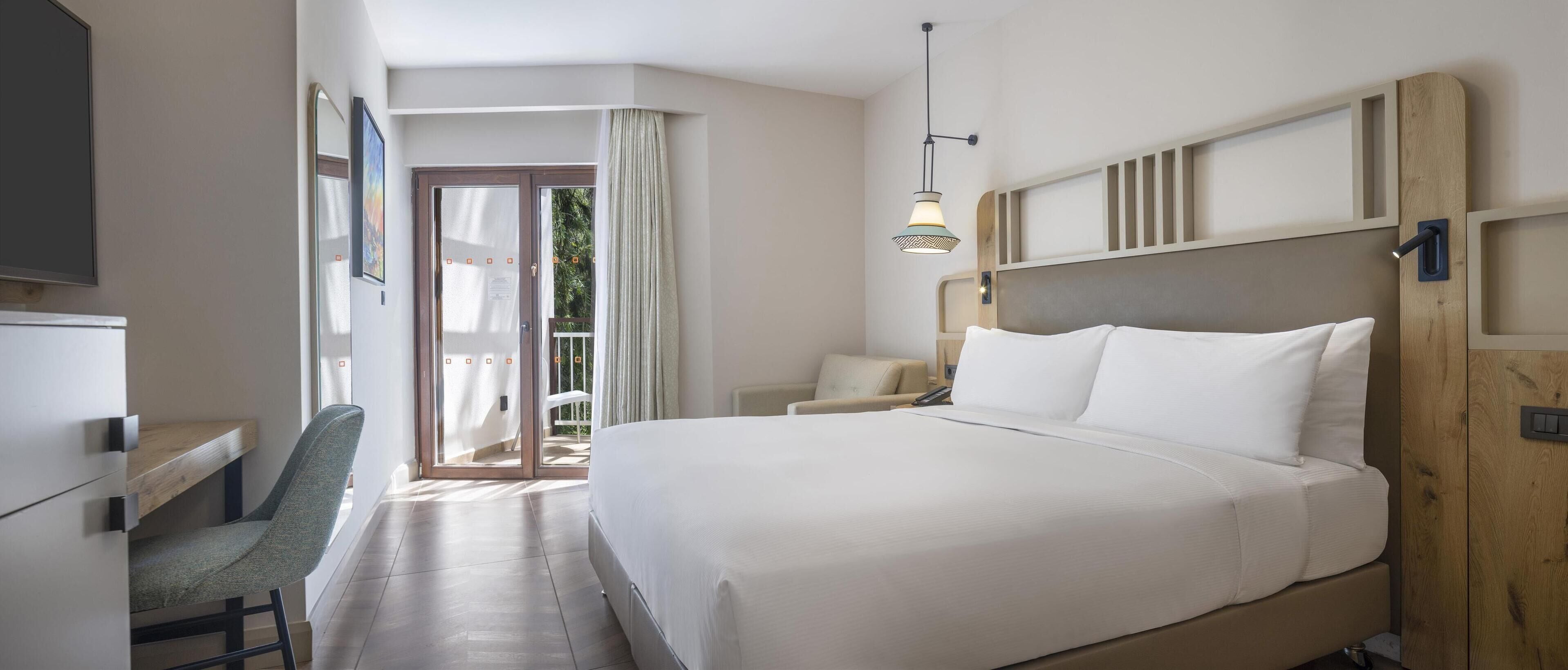 Superior Room, 1 King Bed