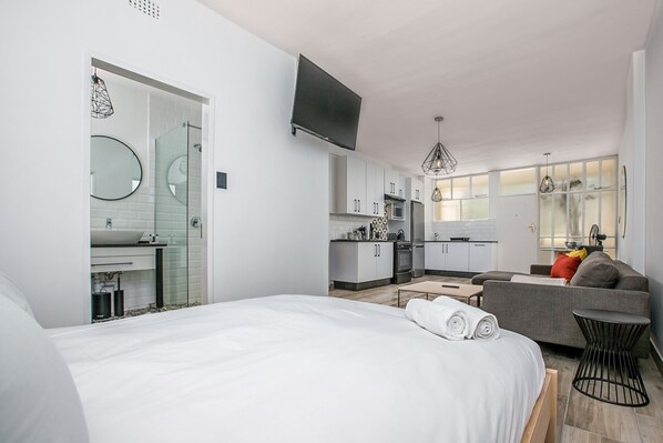 1 bedroom, iron/ironing board, Internet, bed sheets